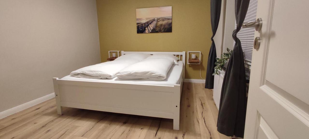Homestay Nordseezimmer Koje - Wlan, Parkplatz, Eigenes Bad, Fahrradschuppen, Rollladen *